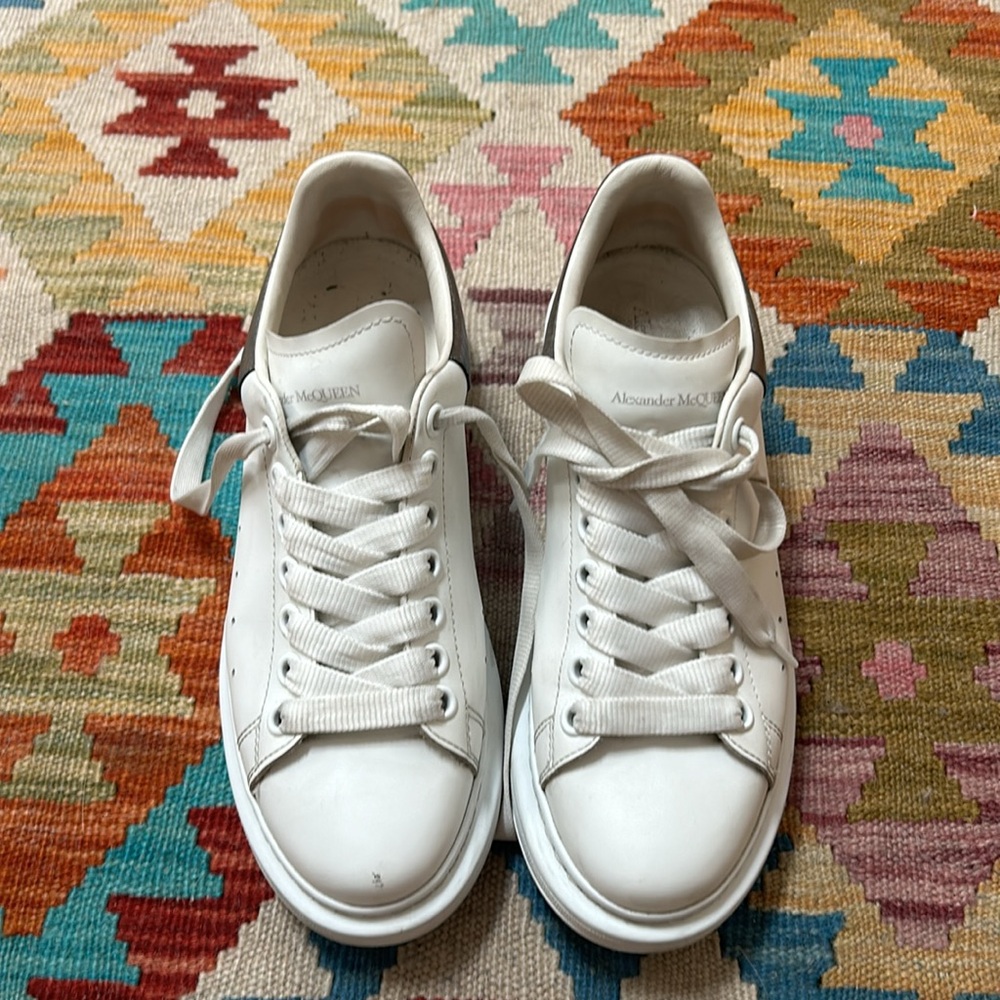 Alexander McQueen oversized sneaker